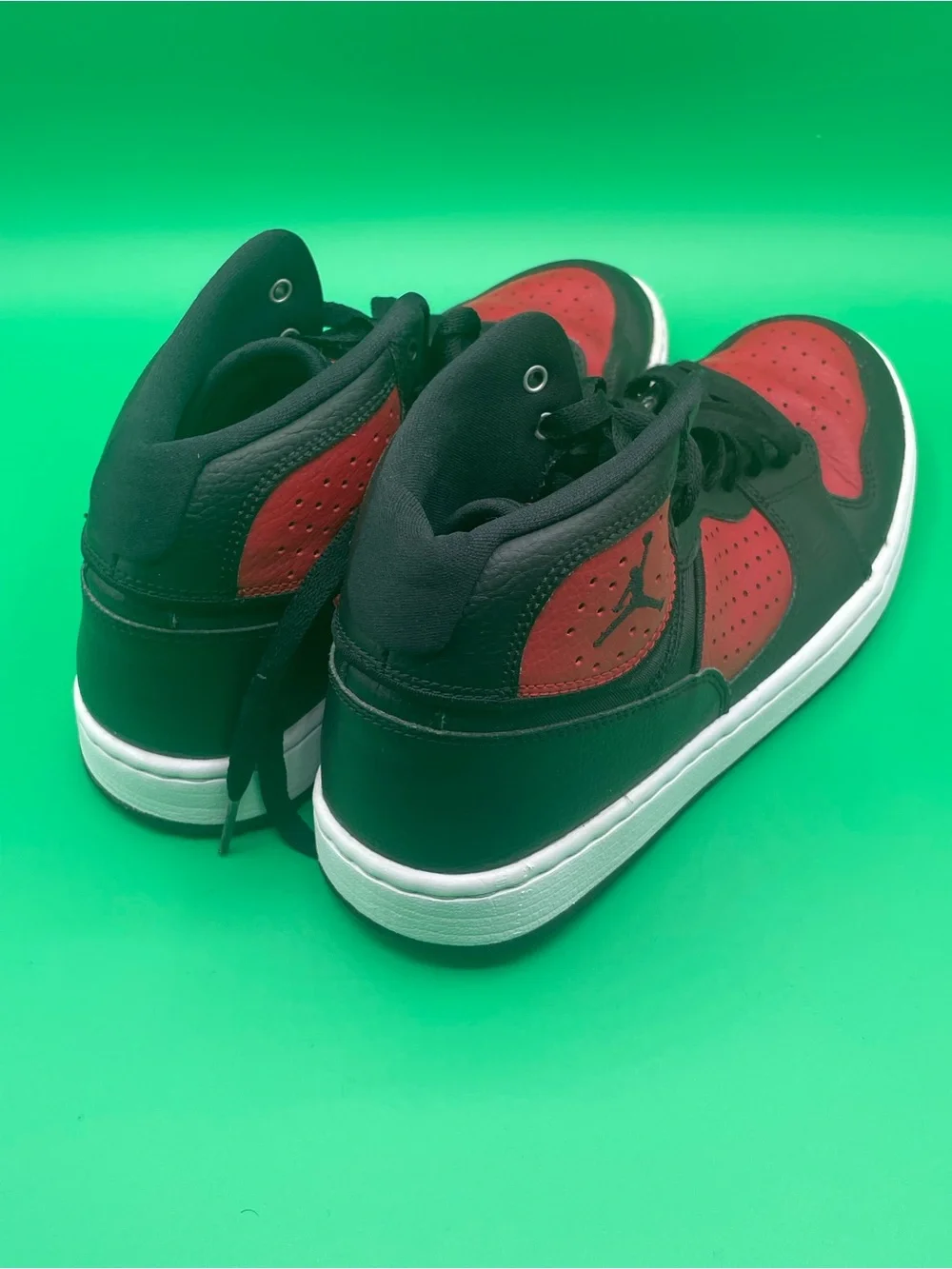 Jordan B'Loyal Black White Red